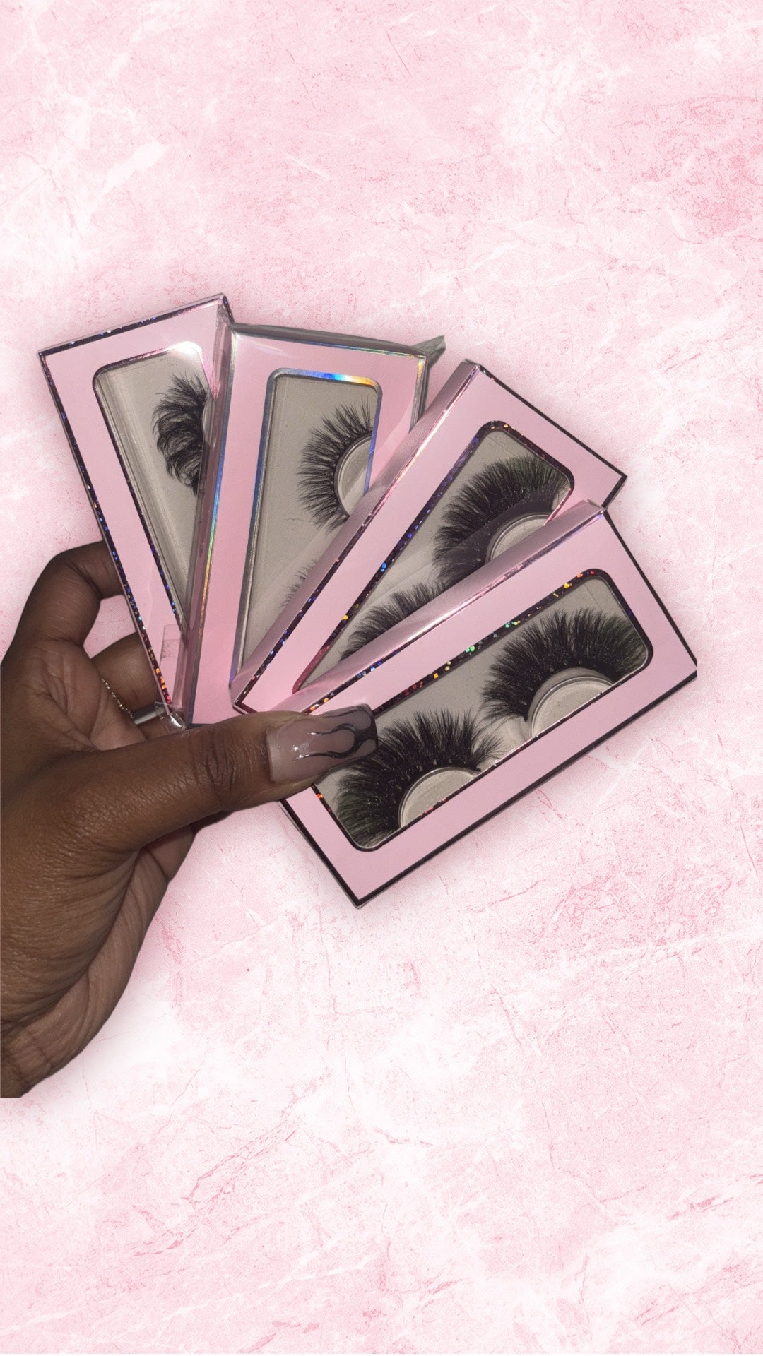PrettiFi Lashes